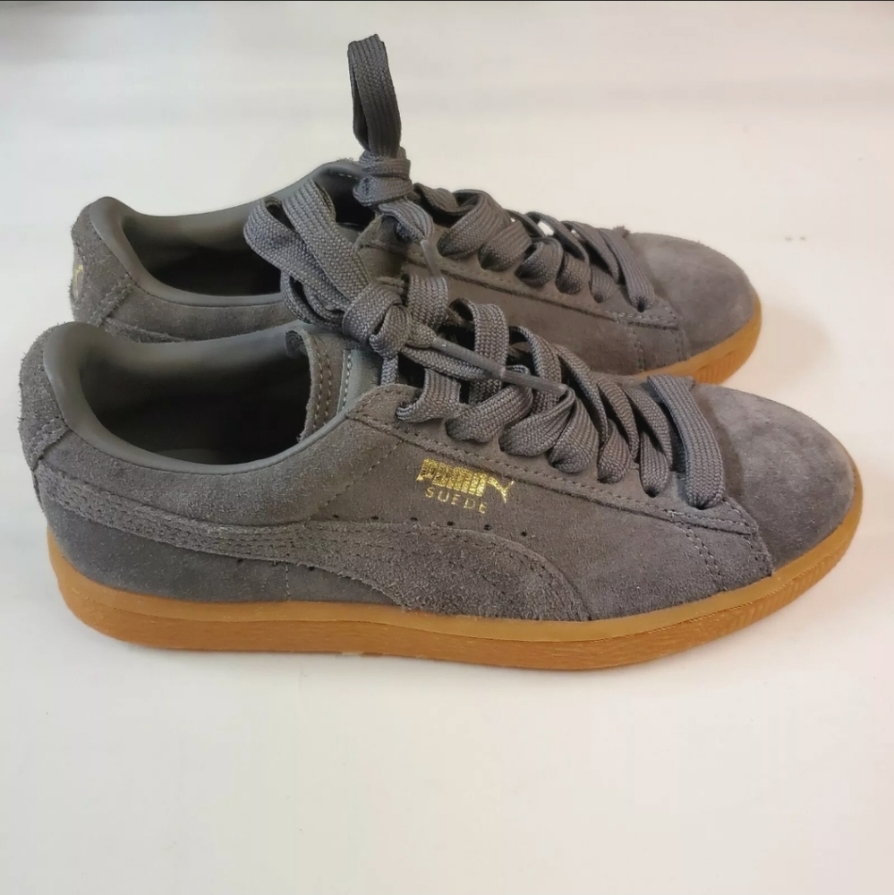 Puma Suede Sz 4 Grey youth